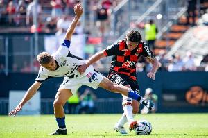 罗尔费斯：格里马尔多本不该踢那么多比赛，希望他能出战纽卡（罗尔费斯：格里马尔多出场过多并非理想，盼其出战纽卡）