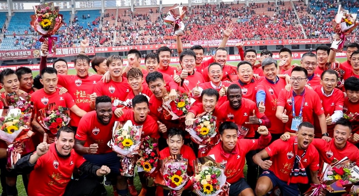 篮球湖人官方更新球员合同细节（湖人官方披露球员合同最新细节）